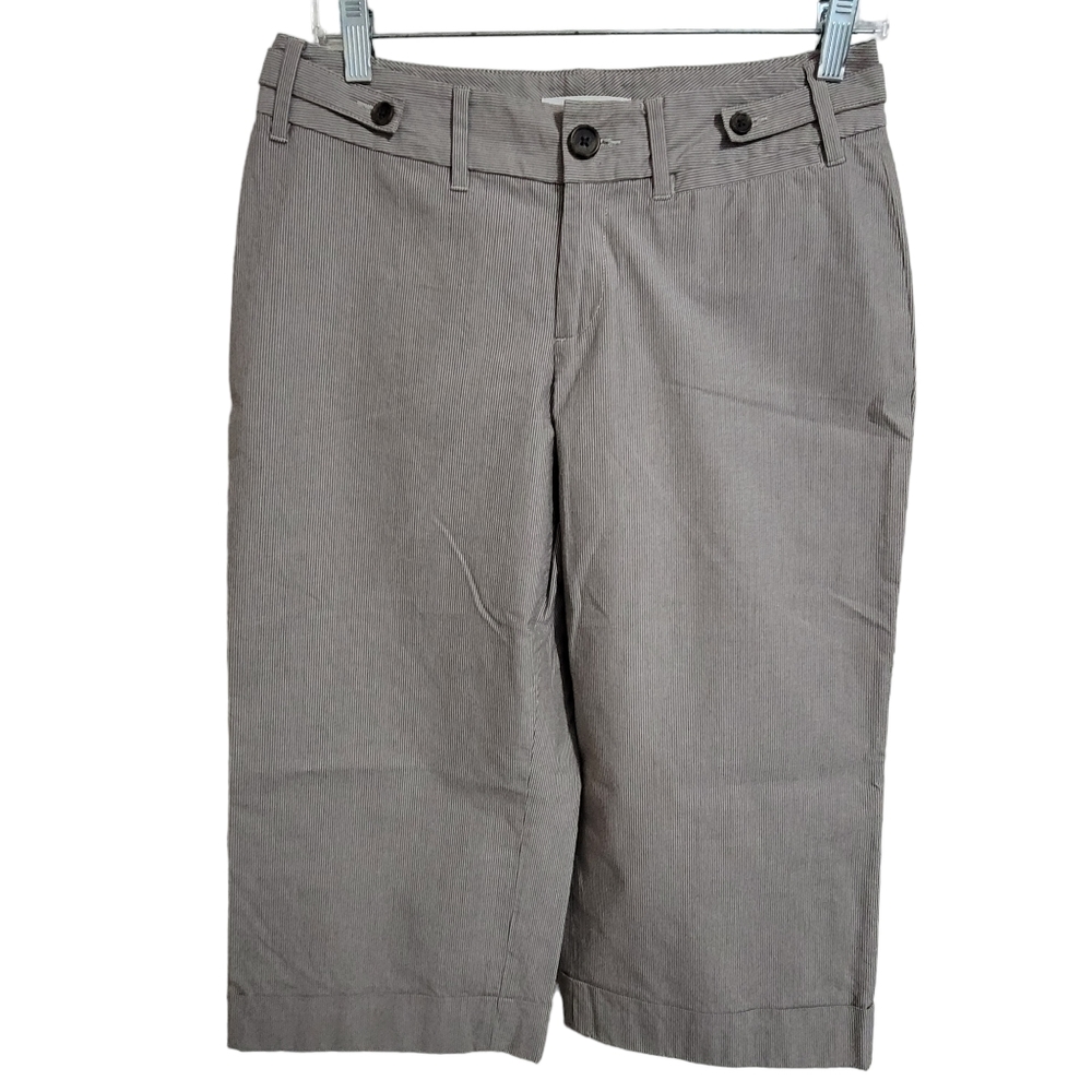 Banana Republic Contoured Fit Capri Gray/White Pinstripes Sz 4 Stretch